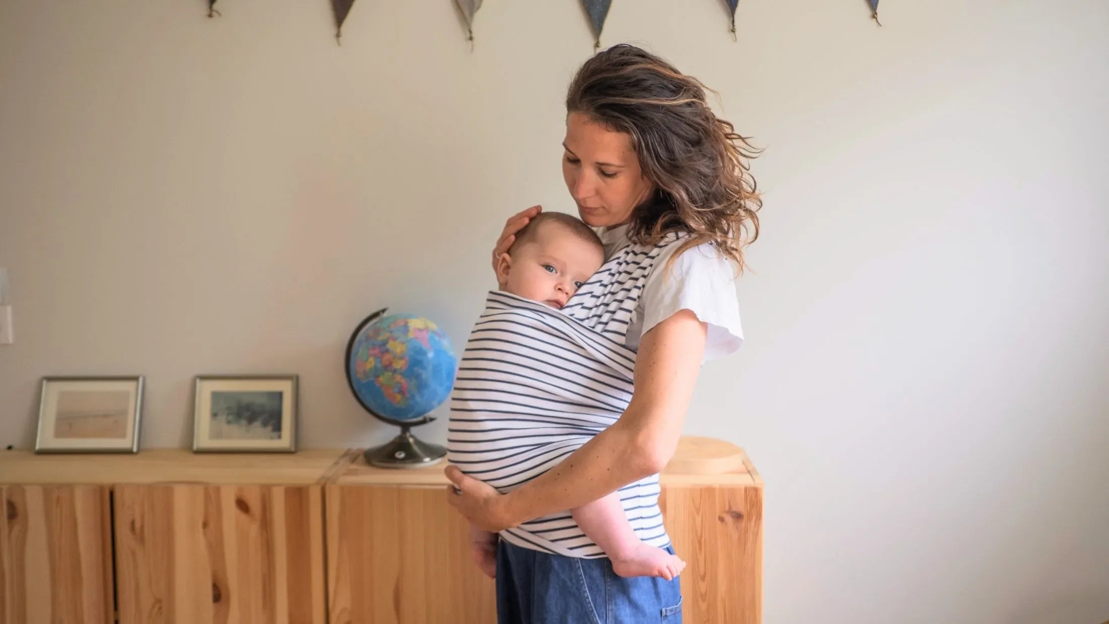 Unsere \, image size:2200x1238