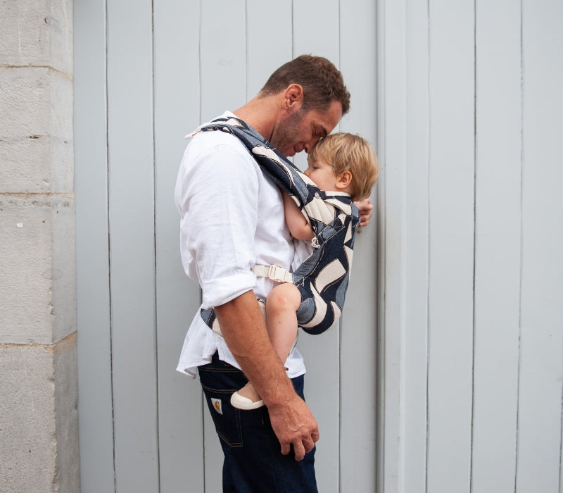 Porte bébé structuré Mama Hangs Carry & Bloom