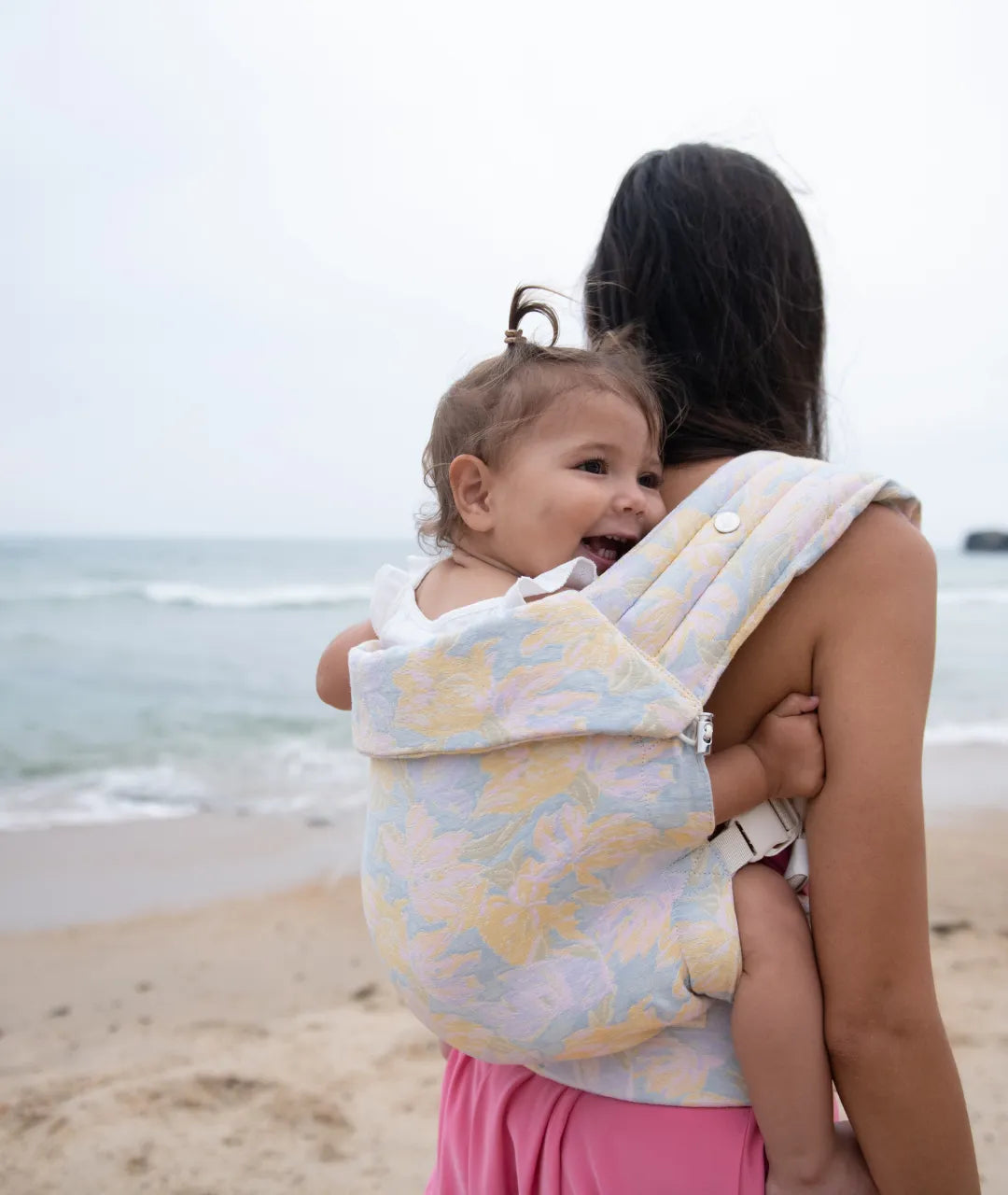 porte bébé dorsal physiologique de mama hangs fabriqué en europe