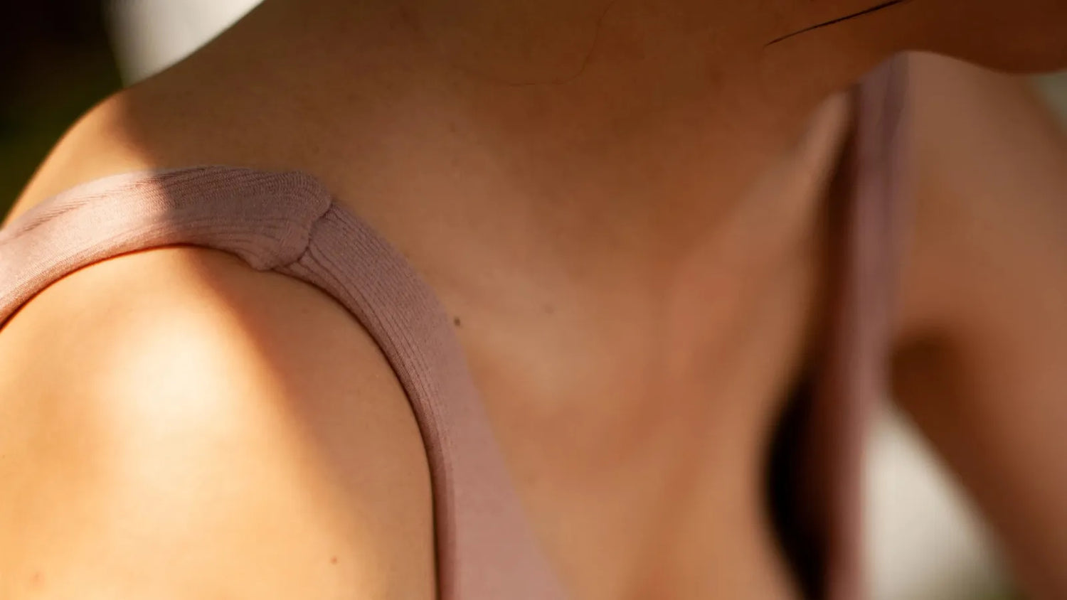 Grossesse et soleil : comment profiter de l’été sans risque ?