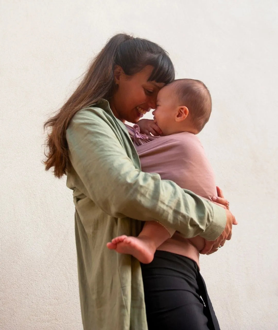 Porte bébé kangourou ergonomique multifonctionnel 3 en 1 pour bébé _ Chicco - Alger Algérie Porte bébé kangourou ergonomique multifonctionnel 3 en 1 pour bébé _ Chicco - Alger Algérie