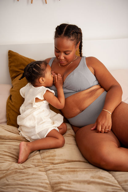brassiere d allaitement absorbante et impermeable Mama Hangs Day n&